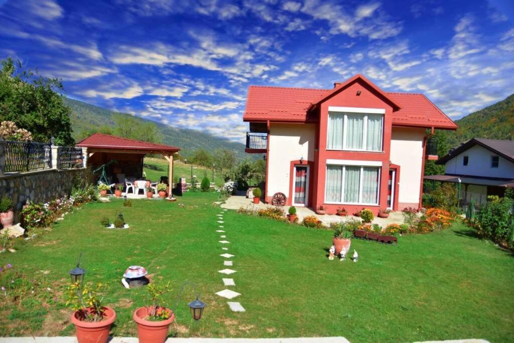 Villa Kiko Mountain Village Битола Экстерьер фото